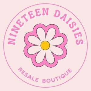 Welcome to Nineteen Daisies Resale Boutique!